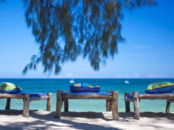 KENYA SAFARI + COAST ITINERARY (ROAD & AIR COMBO + BEACH HOLIDAY)
